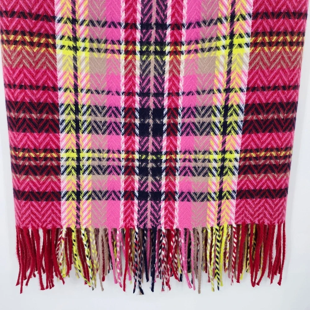 D&Y vibrant plaid
